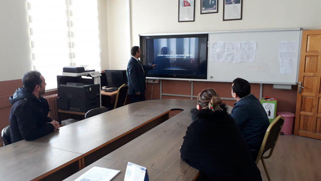 16 Aralık 2018 tarihinde İlçemiz Emirdağ Anadolu İmam Hatip Lisesinde Yönetici Gelişim Programı (YÖGEP) Programı Gerçekleştirildi.   