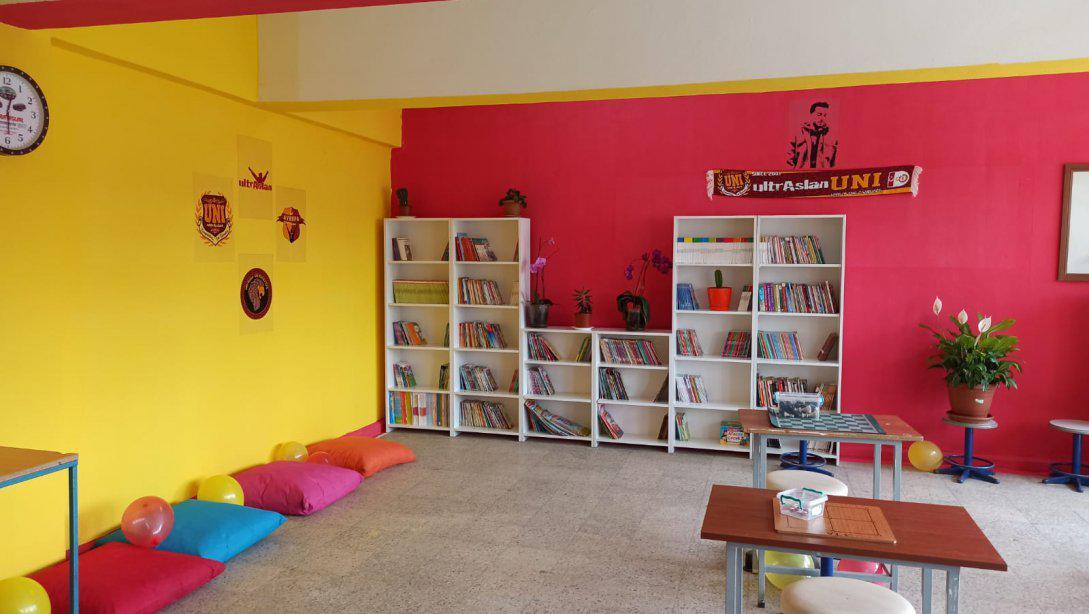 Mehmet Akif Ersoy ilkokulu kütüphanesi hayırlı olsun... 