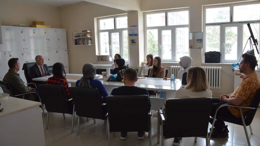 İlçe Milli Eğitim Müdürü Gürkan EMEKSİZ' den Mehmet Akif Ersoy Ortaokuluna Ziyaret